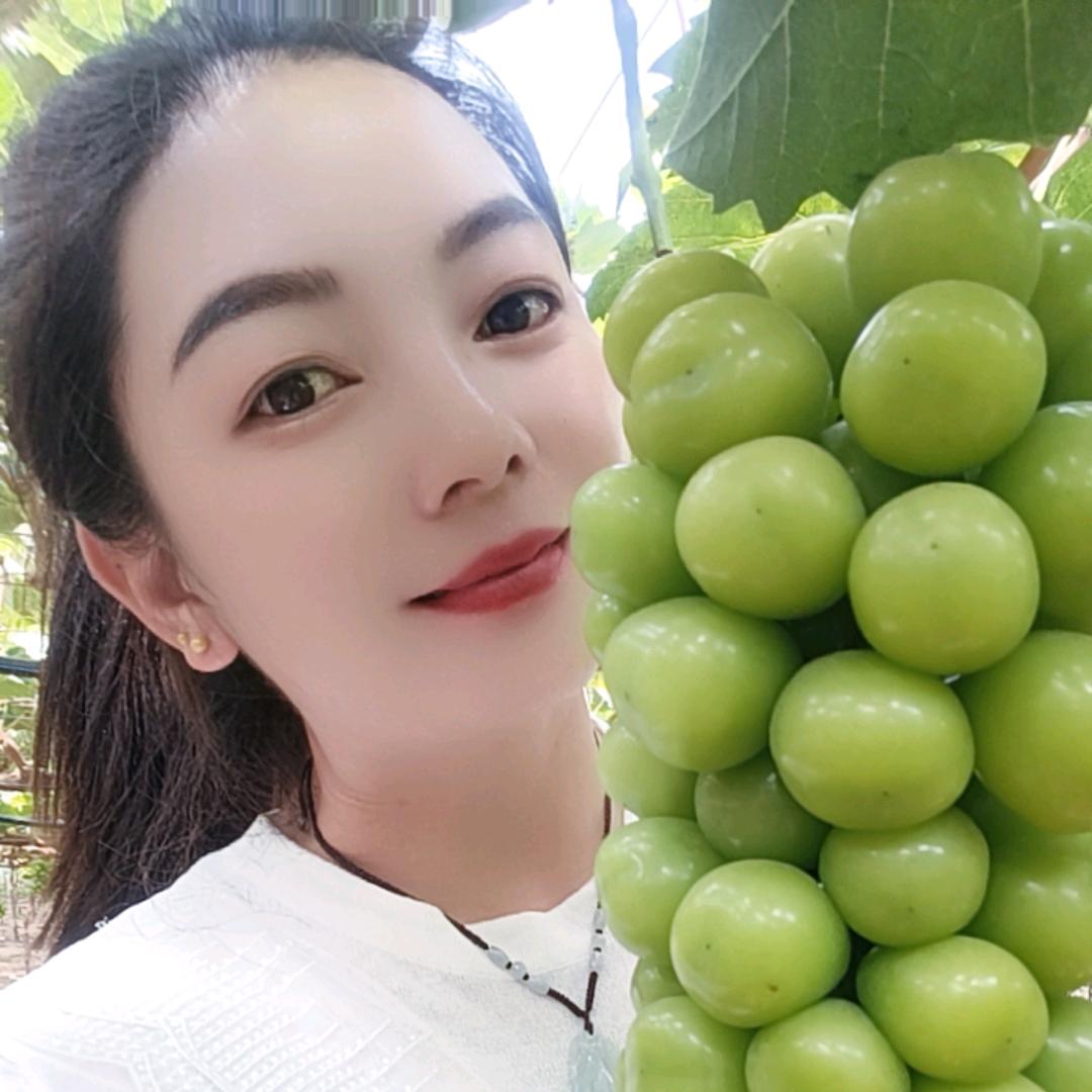葡萄美容师荣姐（怡佳）