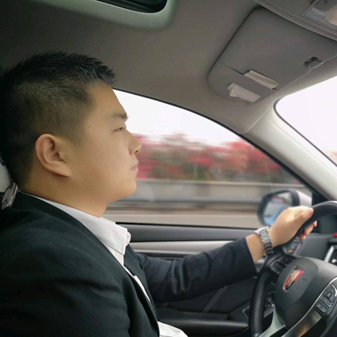 陈功聊企业服务