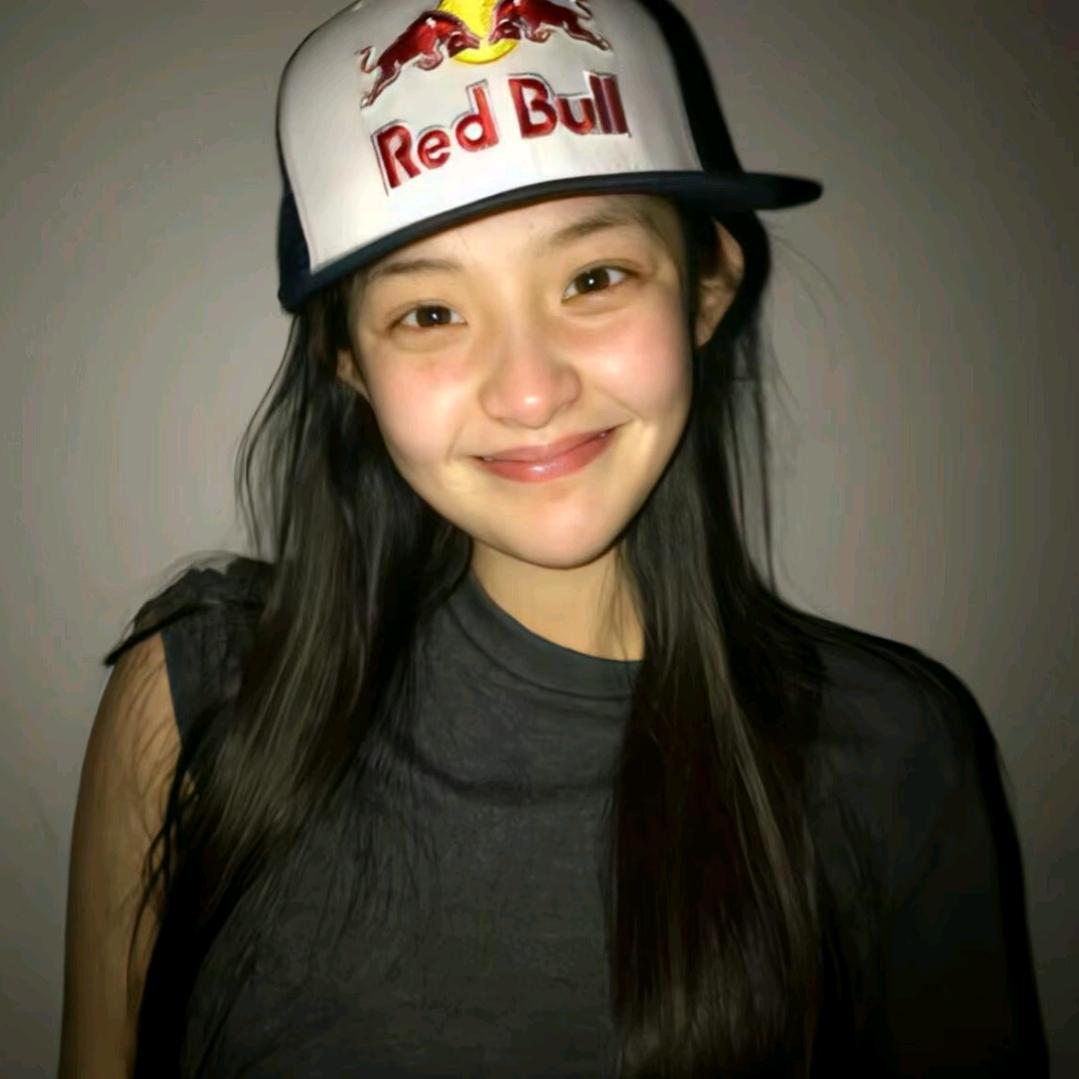 我也不太了解她