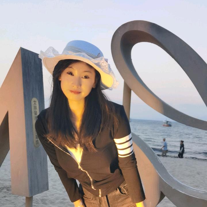 是陈陈吖