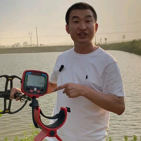 孩王探宝