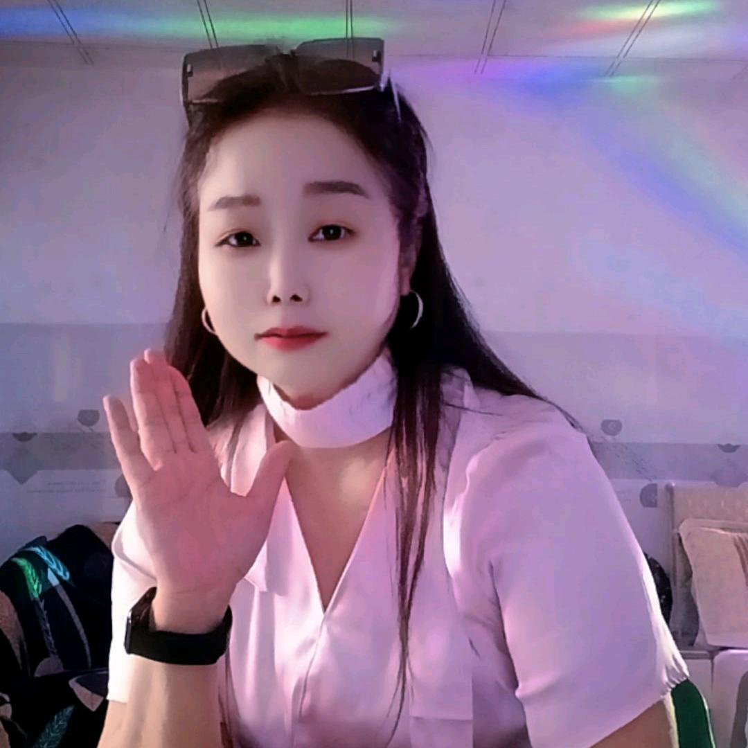 单只蝴蝶🦋