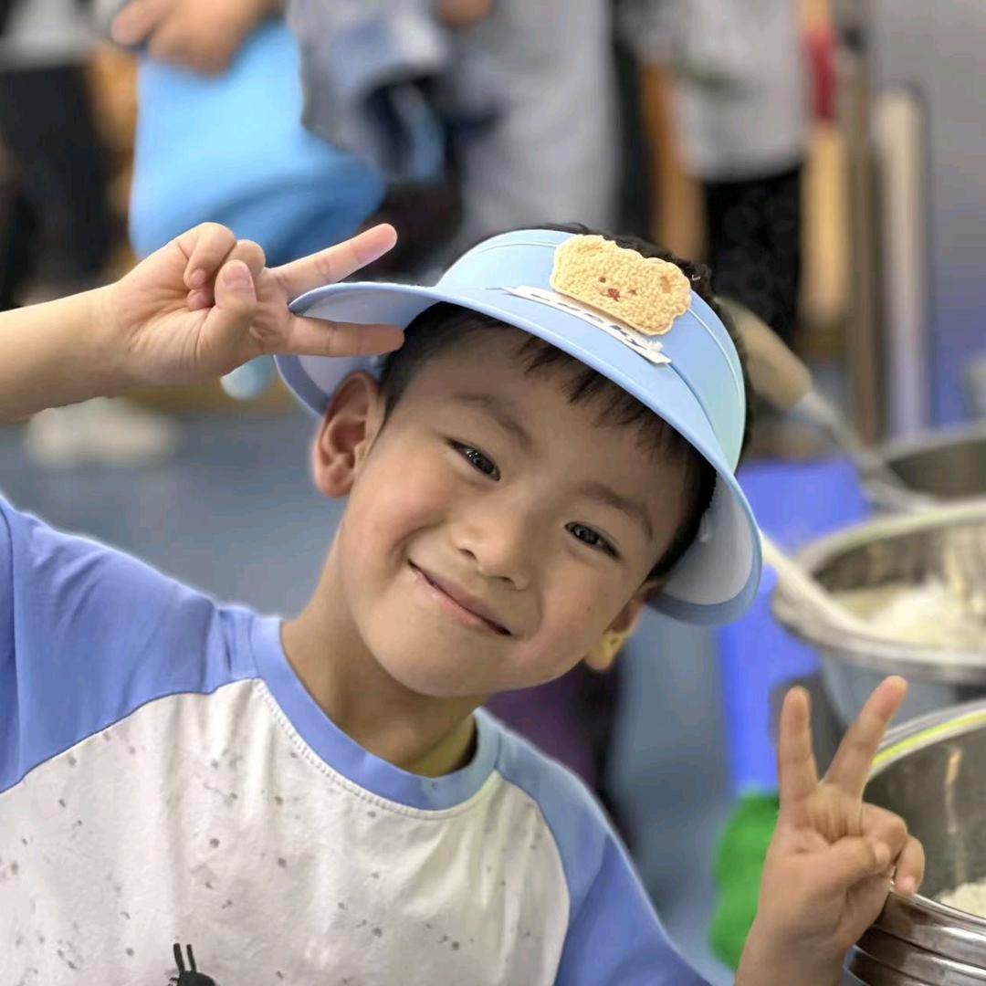 彭水送手机小芳