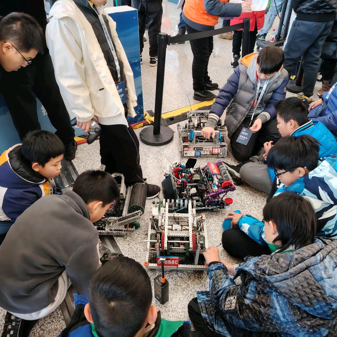 拼命吃辣堡的菜腿升赫