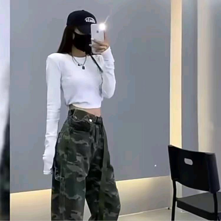 柒月