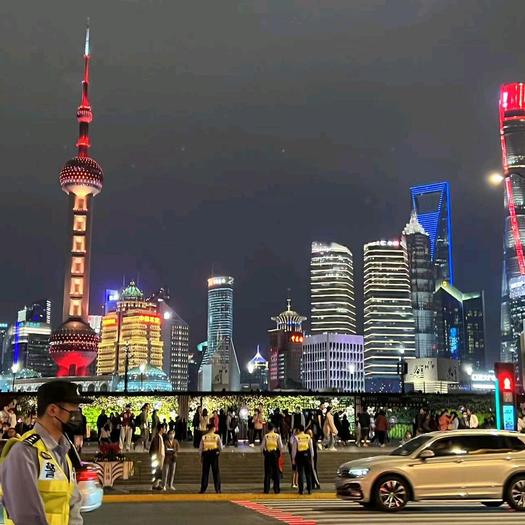 生活还得继续， 勇往直前