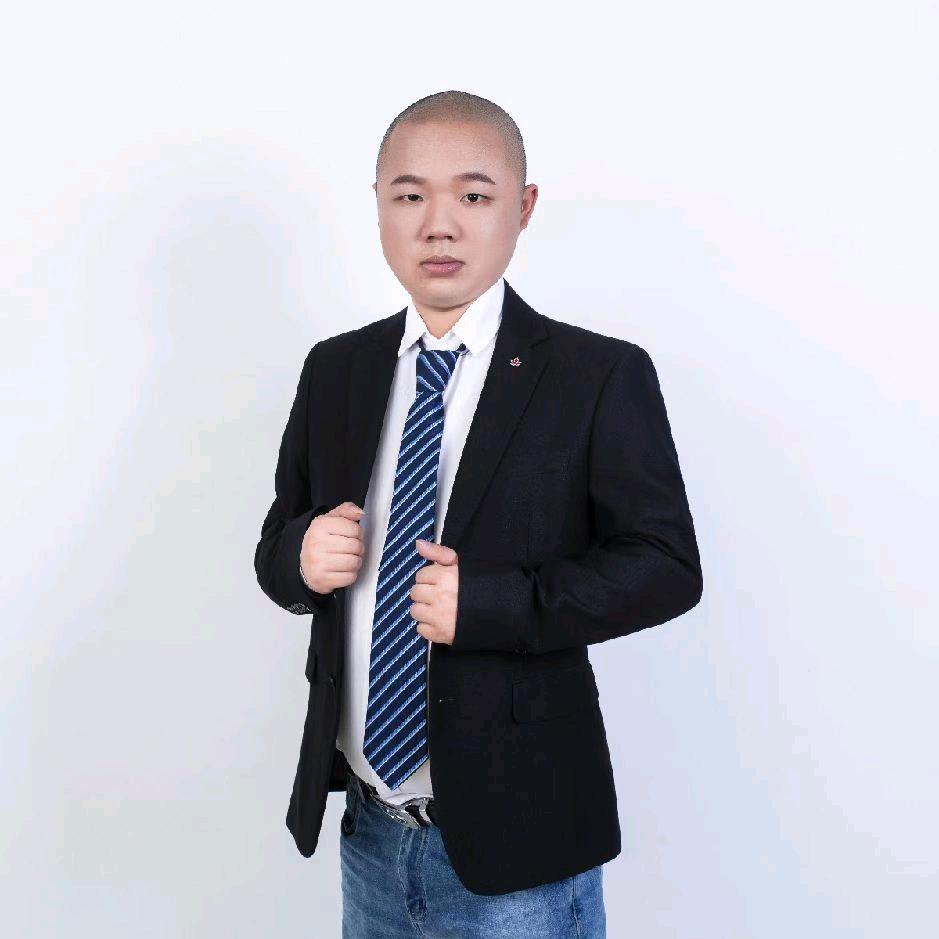 摇摆哥（正常人娱乐传媒）