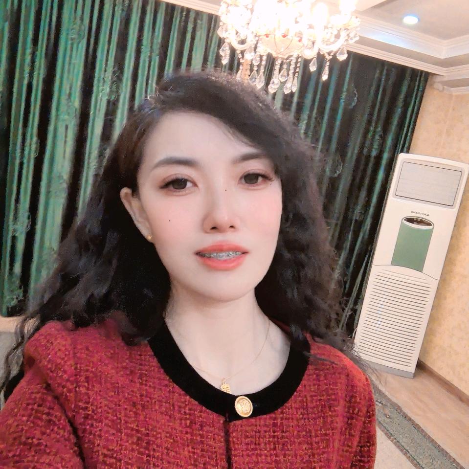 中亚吉尔吉斯李宛颖