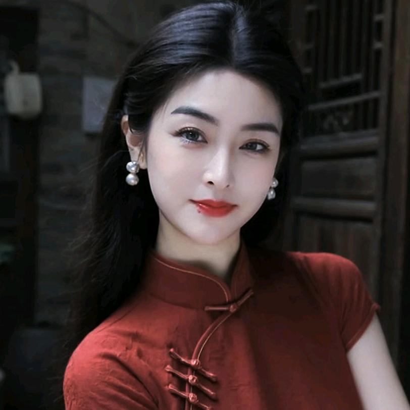 萍萍888（晚上九点开播，白天不定时）