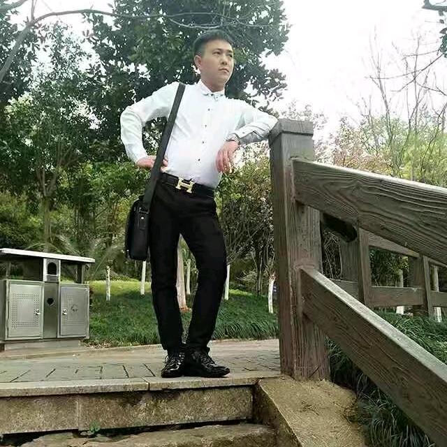 蛊惑釹人褙後的伤