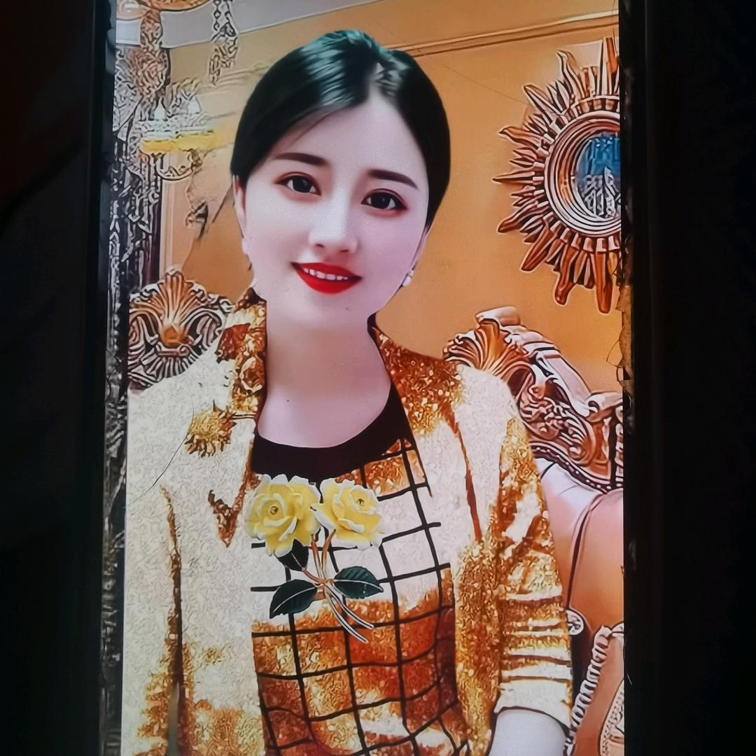 蓝天白云朵朵飘