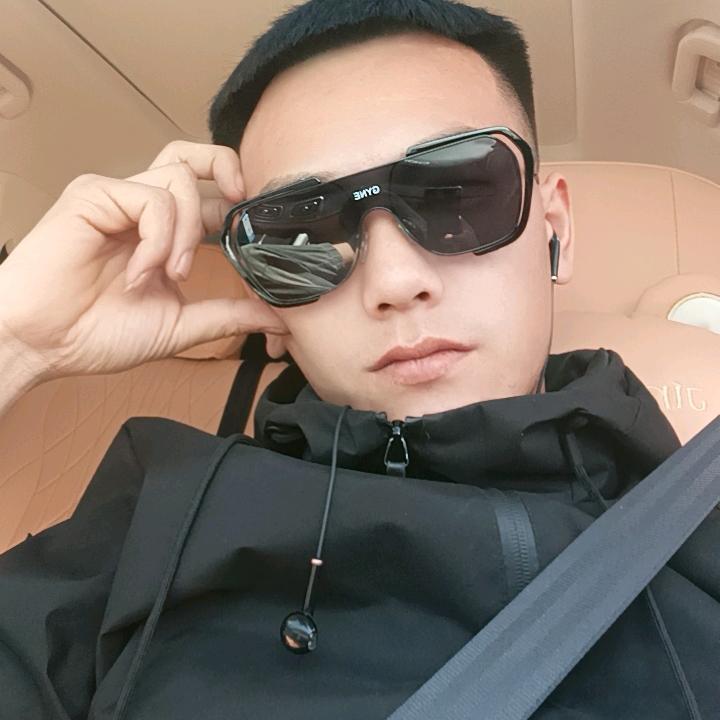 猛踹瘸子那条好腿