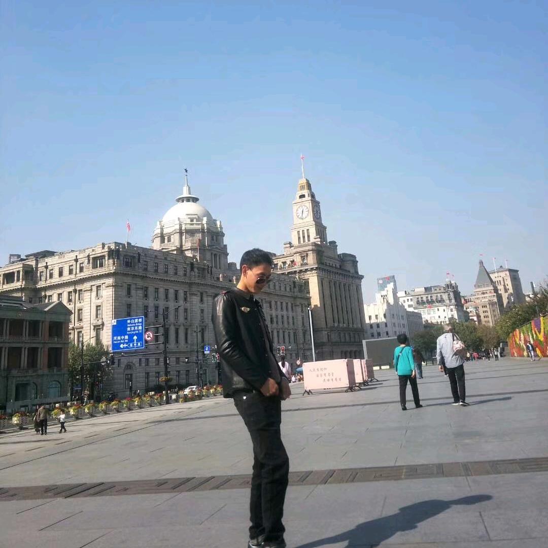 小伟哥哥