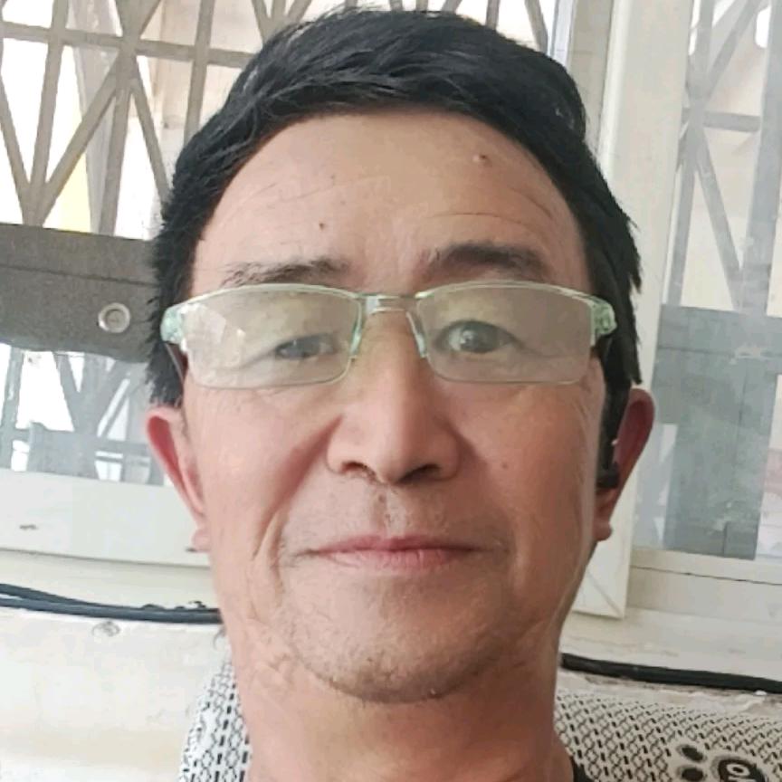邓泽龙