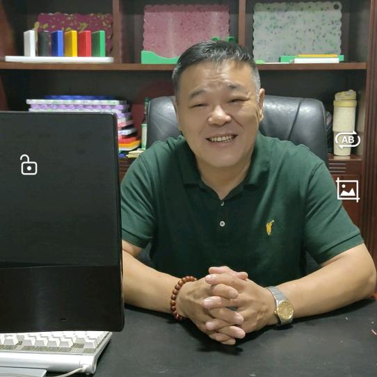 就是敲着玩