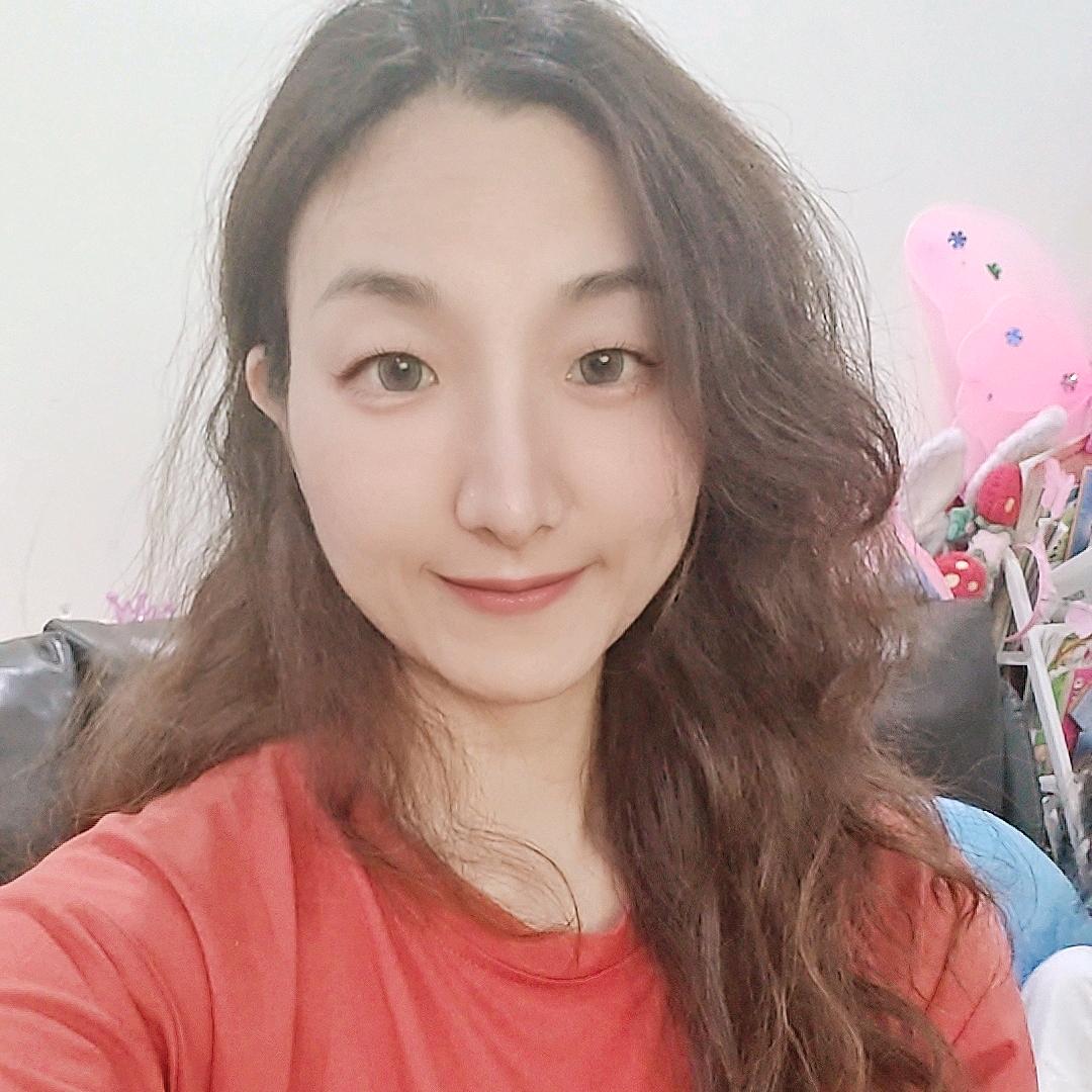 娜娜🎤(首播筹备中)