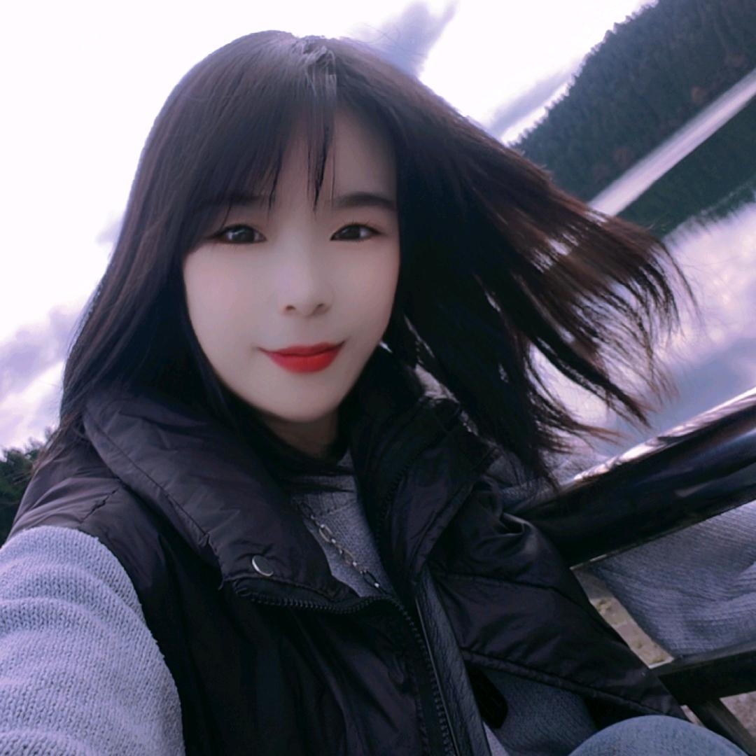 : 💞ঞᩚ᭄甜蜜的微笑