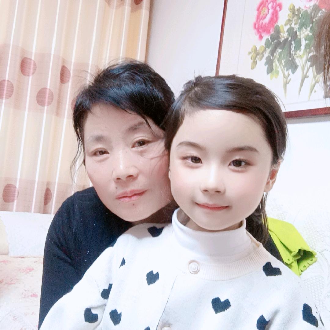 瑞雪飘飘( っ'-')