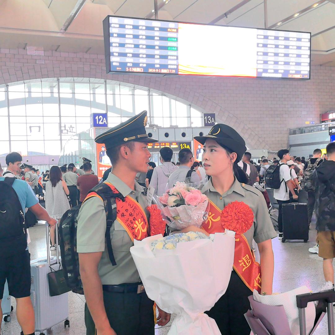 吴镔浕和莉丹
