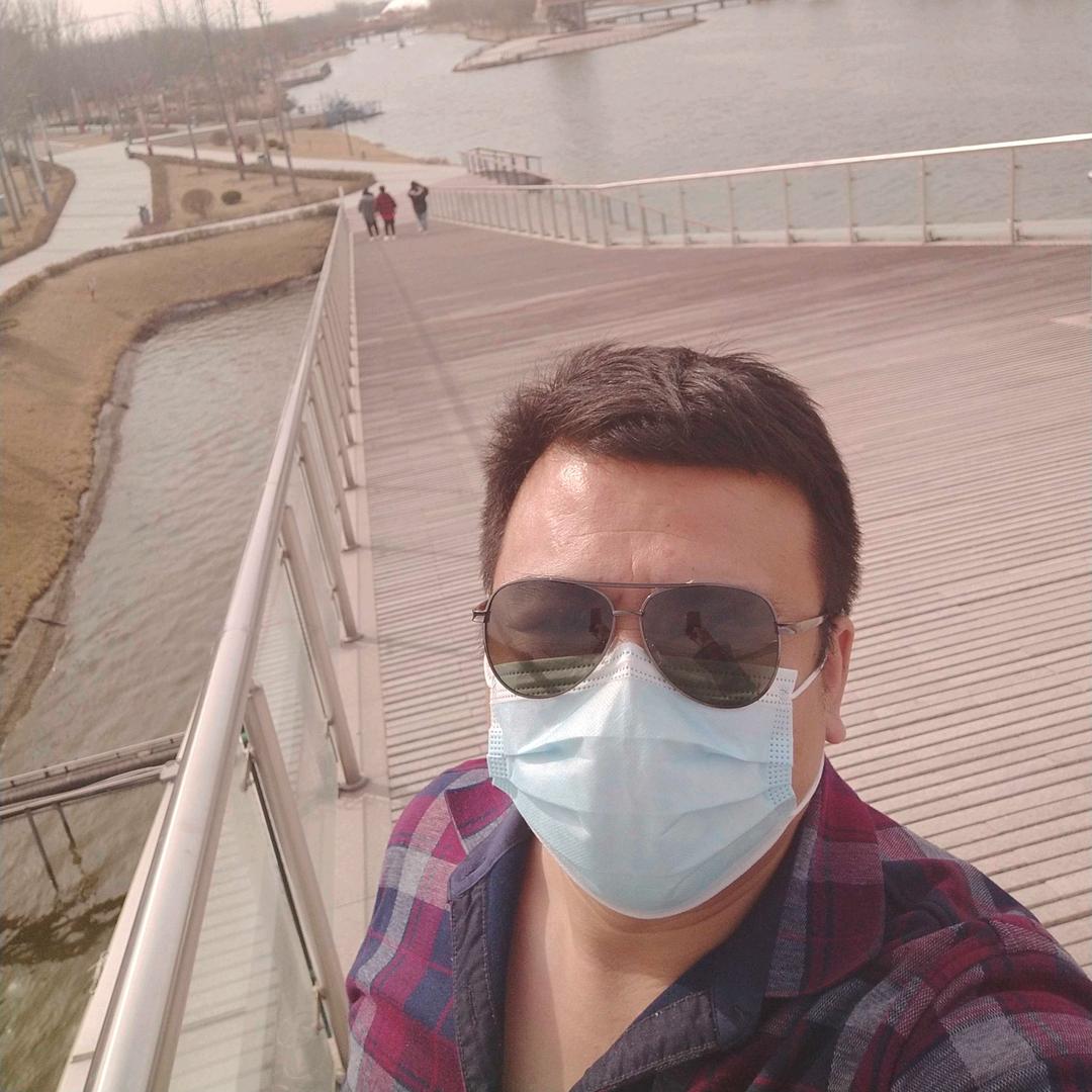 郑晓东(兄弟路标商贸）