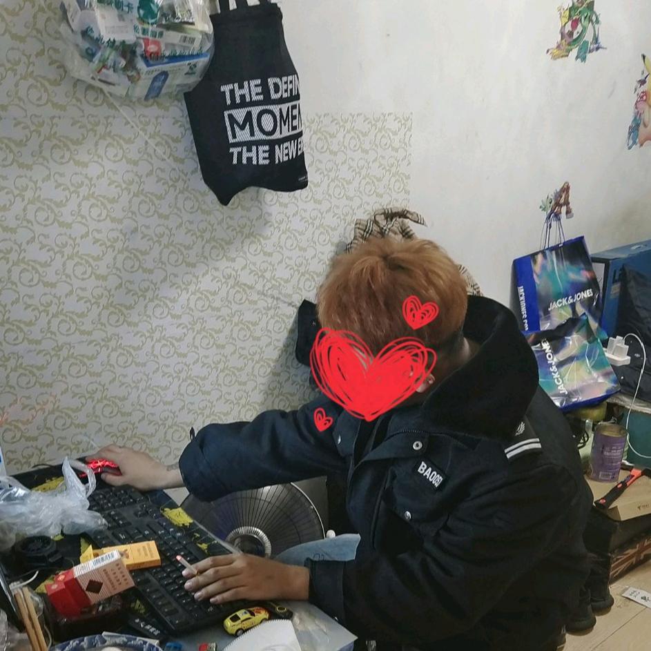 👩‍❤️‍💋‍👨