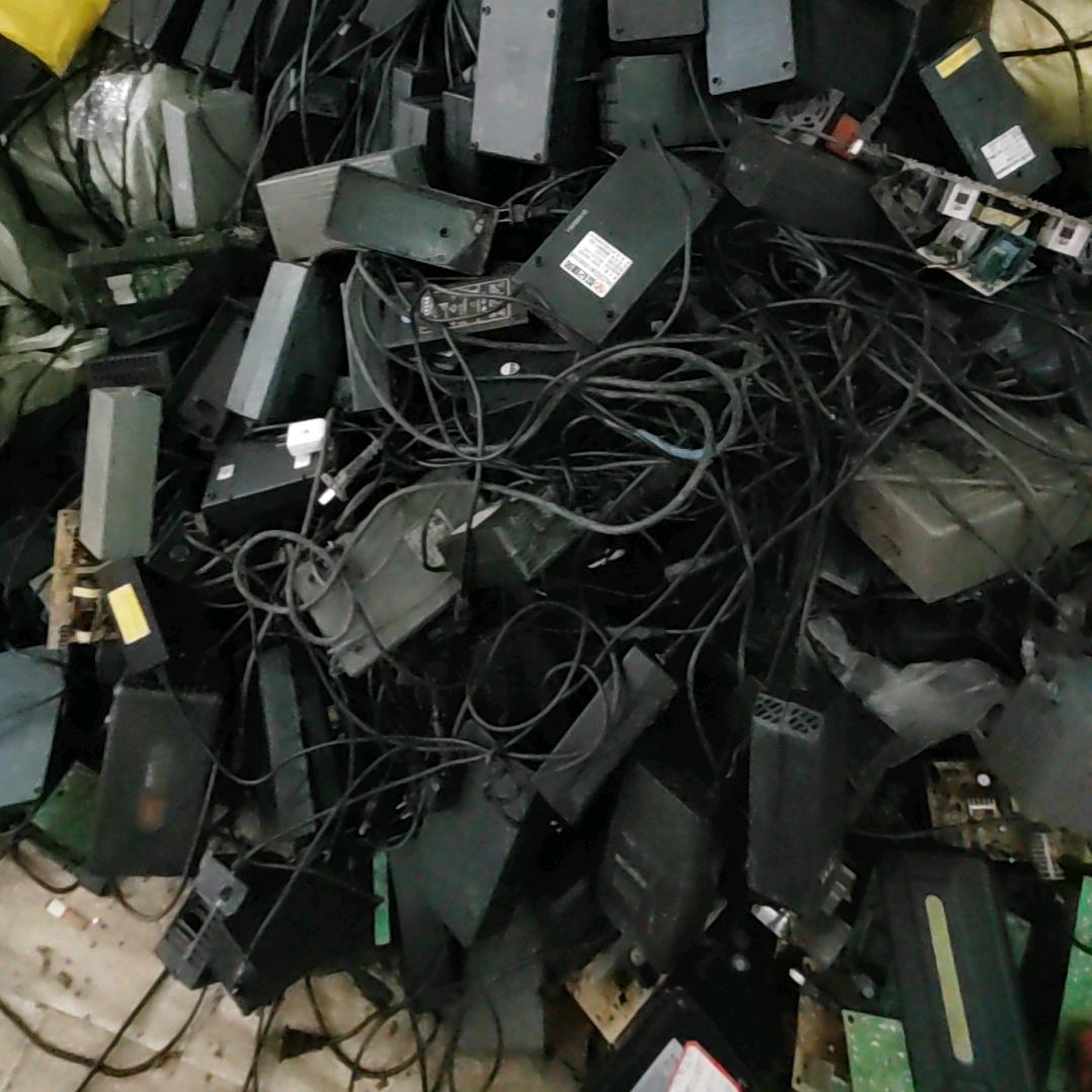 老兵，废旧充电器，控制器，牙包电机回收