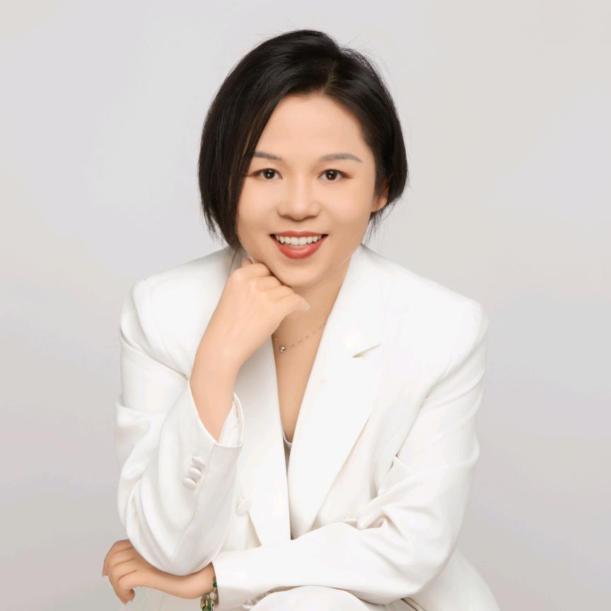 何曼琳家庭教育
