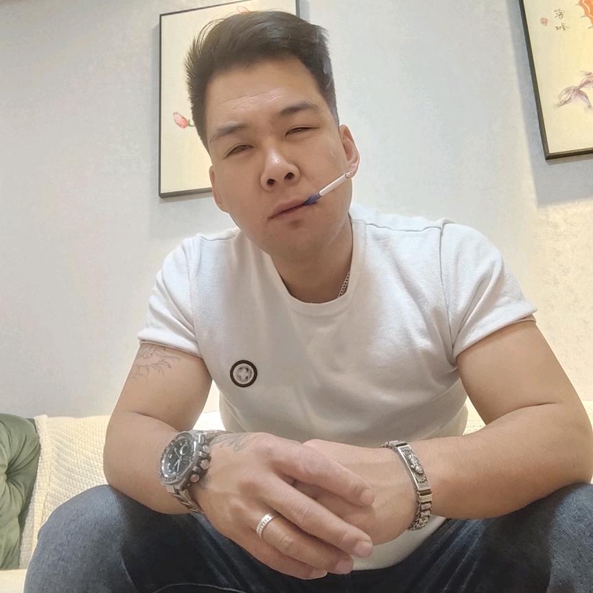 乳山市新亮轮胎经销店