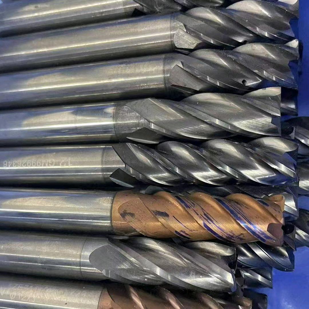 @常州无锡专业回收钨钢稀有金属小吉