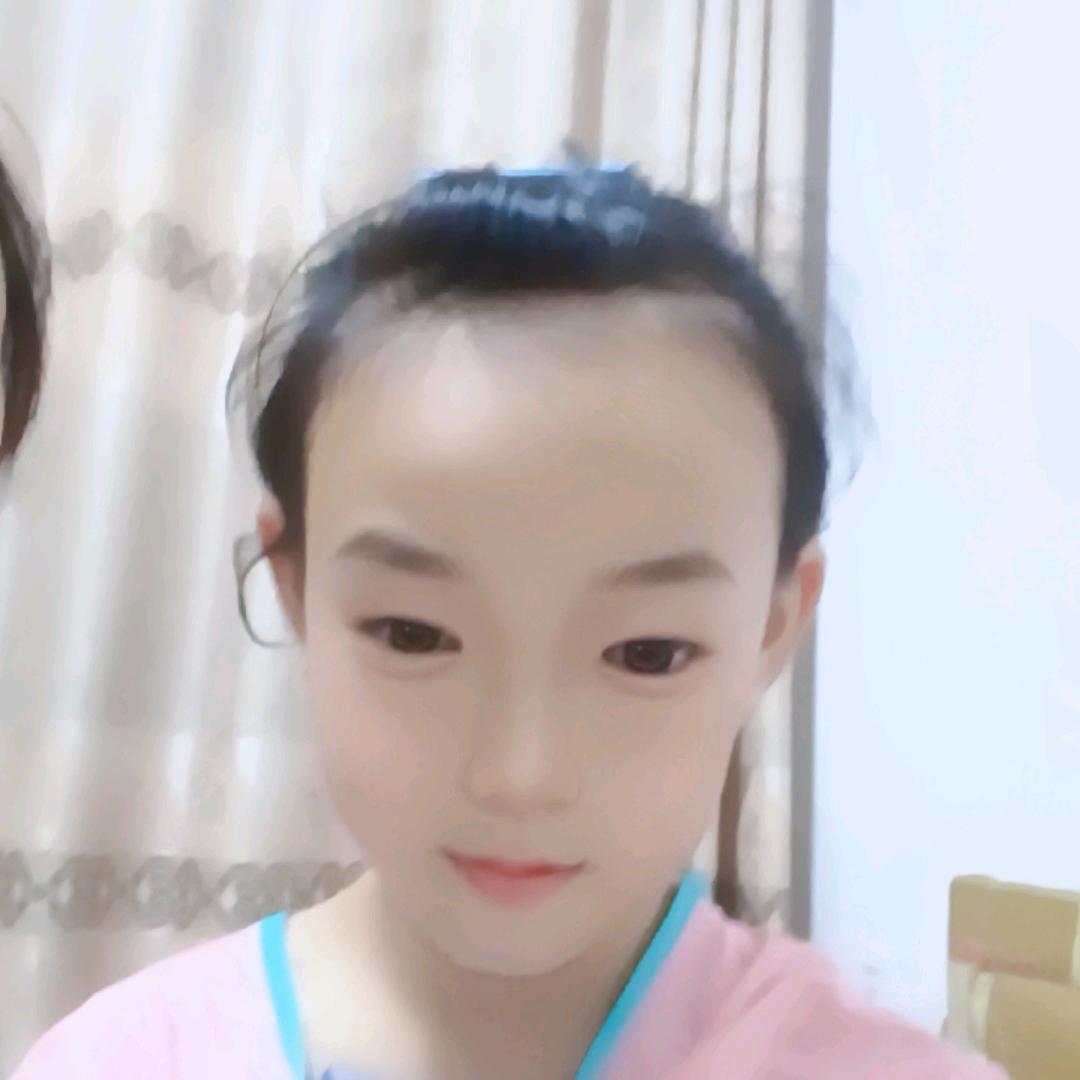 苹果又红又甜，甜的像个向日葵