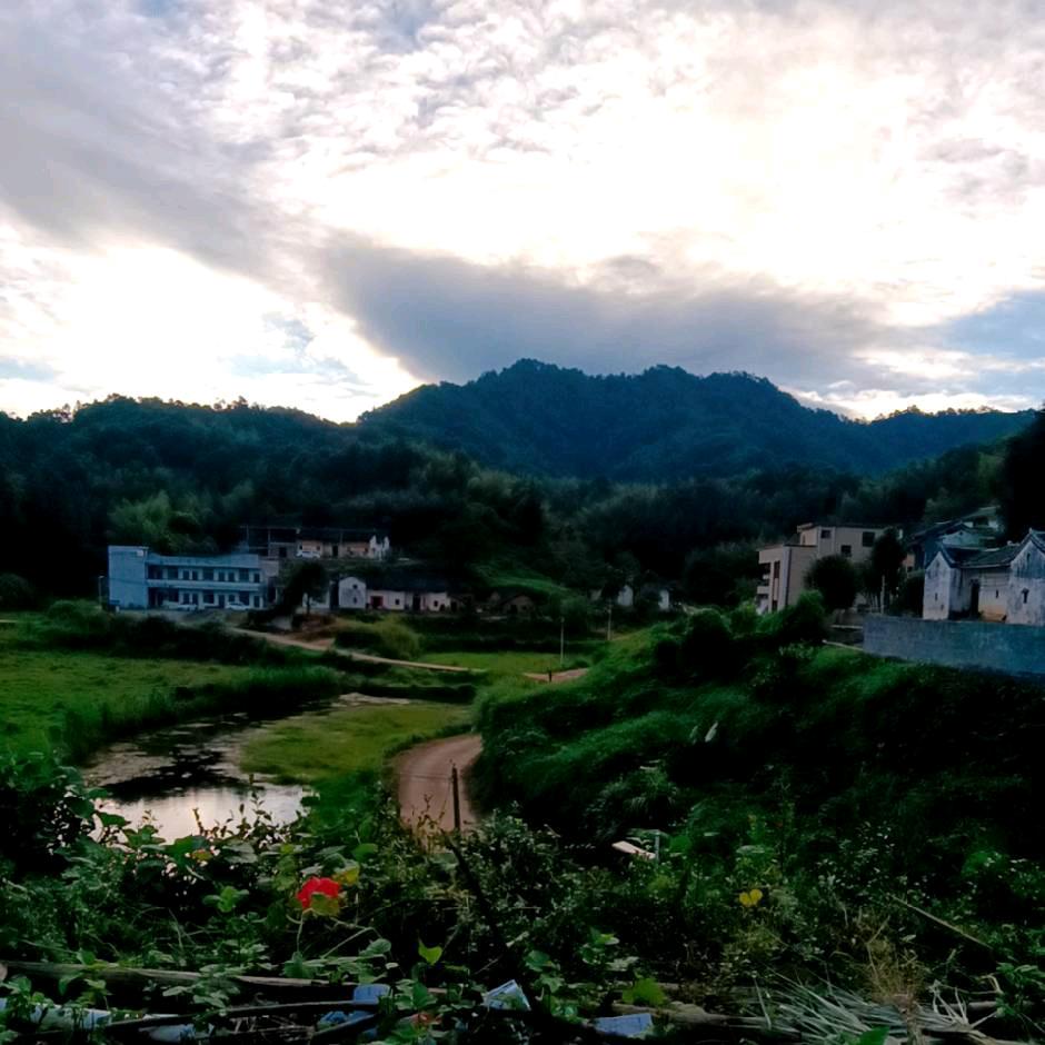 এ᭄《ꦿ转角遇到你এ᭄》ꦿ21:30এ᭄