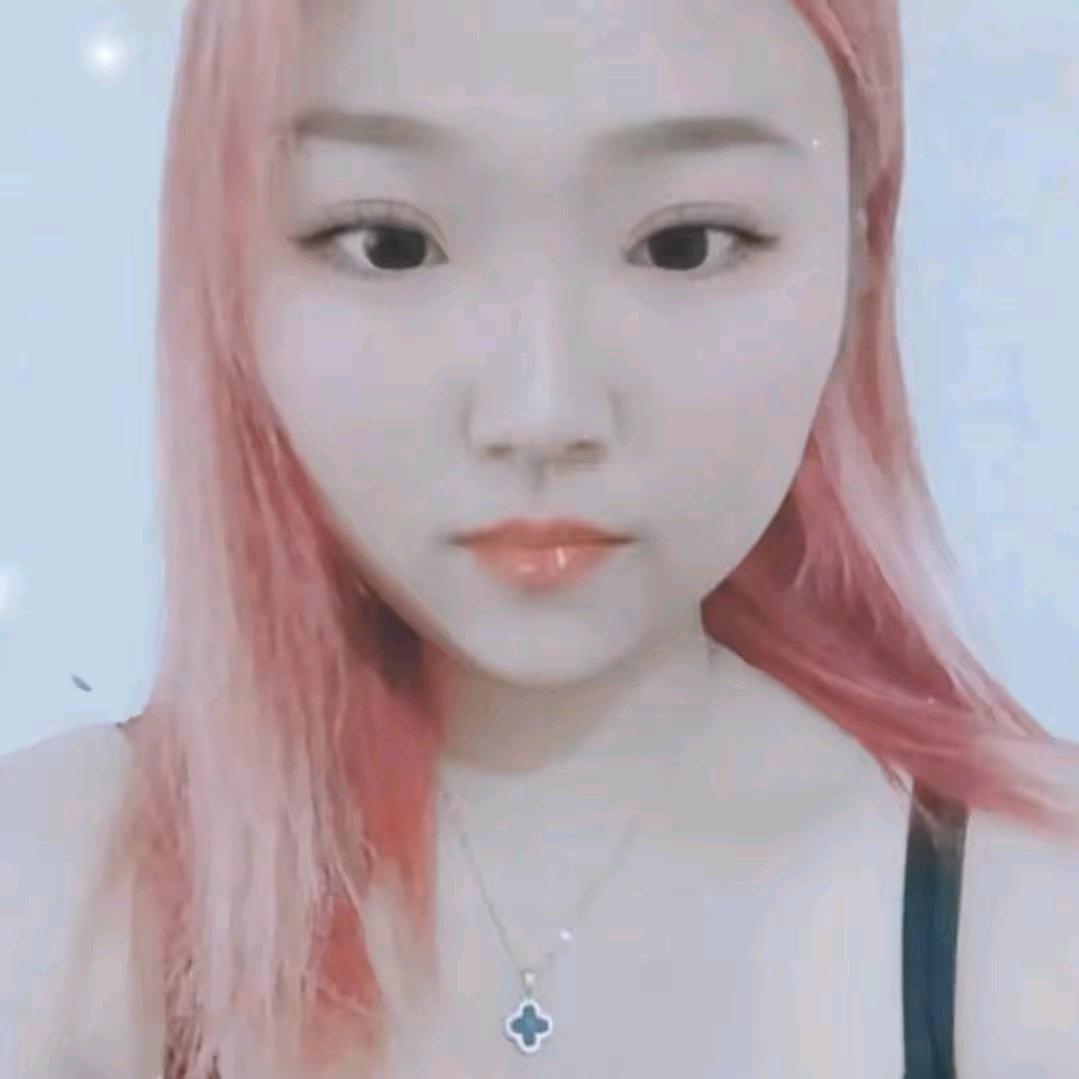 爱笑的女孩👧🏻