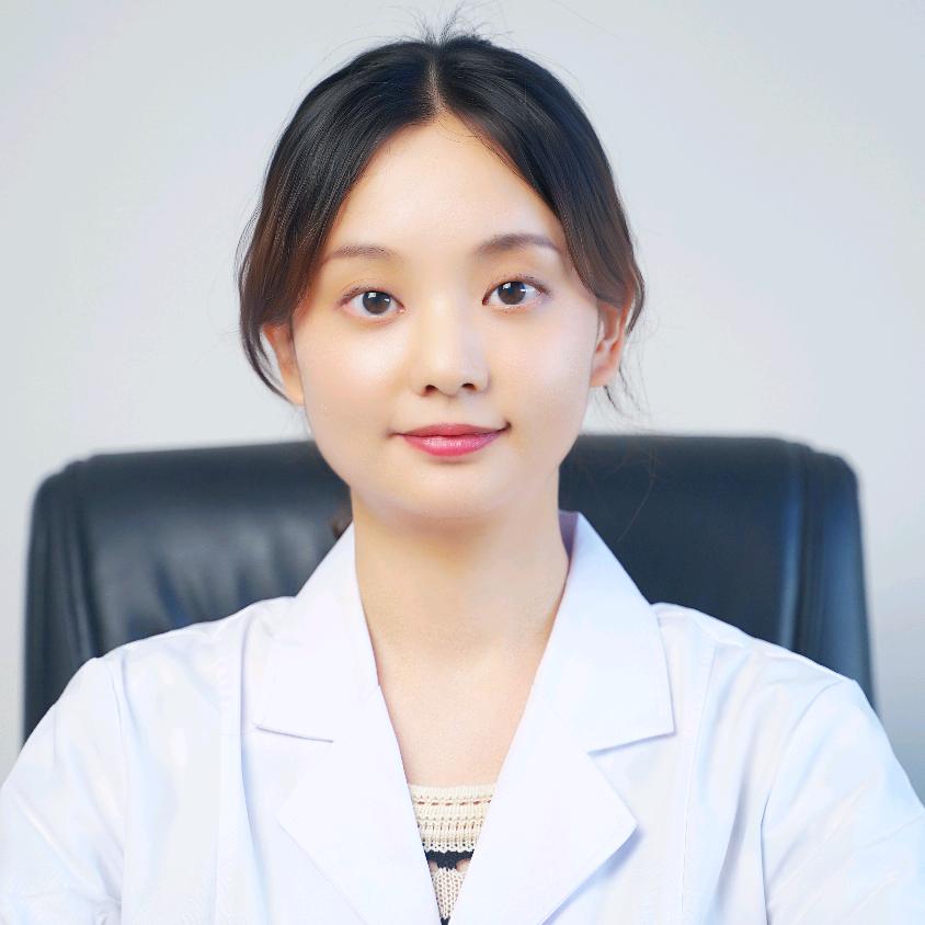 中医杨欣怡