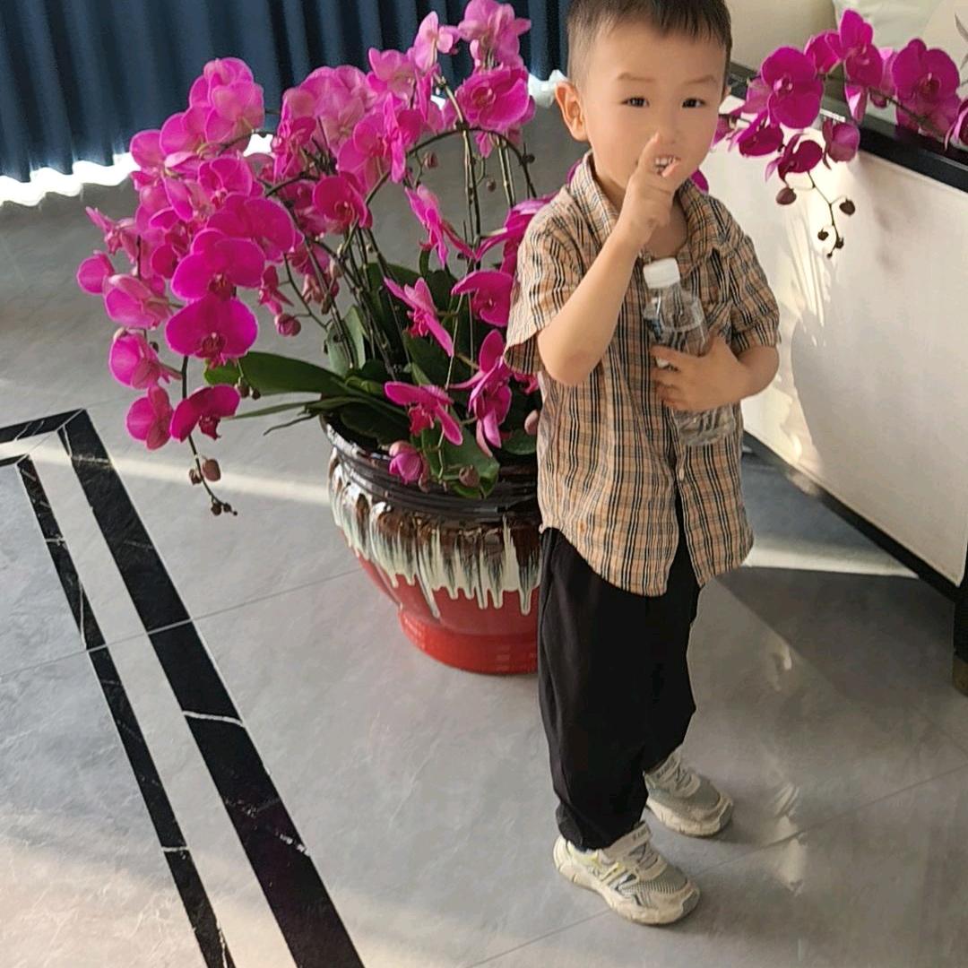 家霞超市 拾间棋牌室