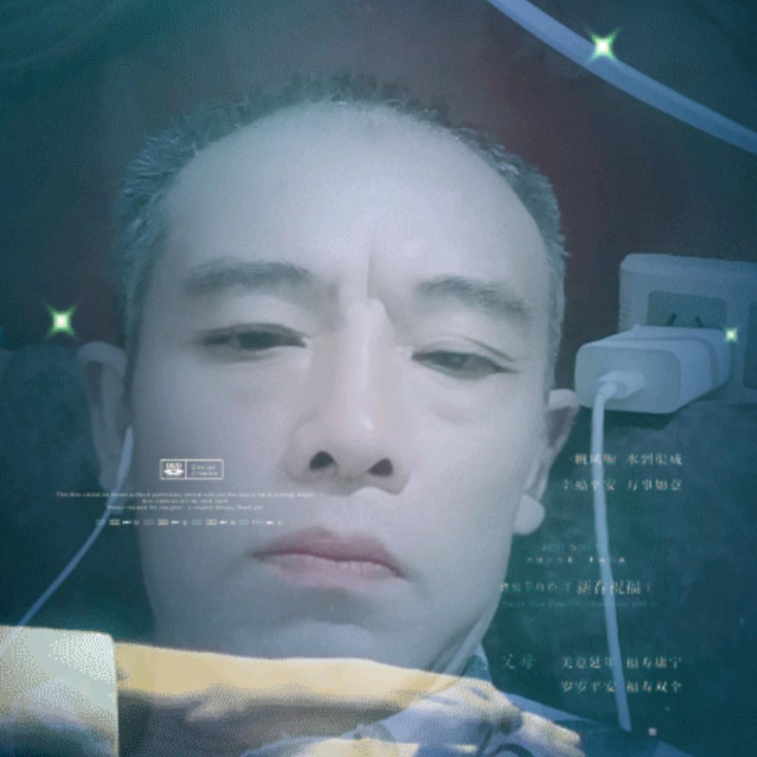 枫叶正红添景色，木有义容找愚人