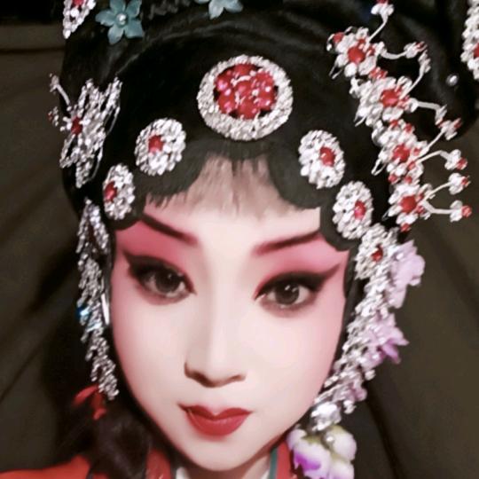 蒲剧演员曹东兰