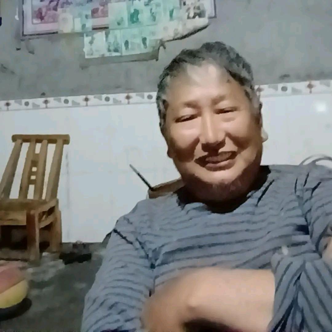 现场编排苗歌！