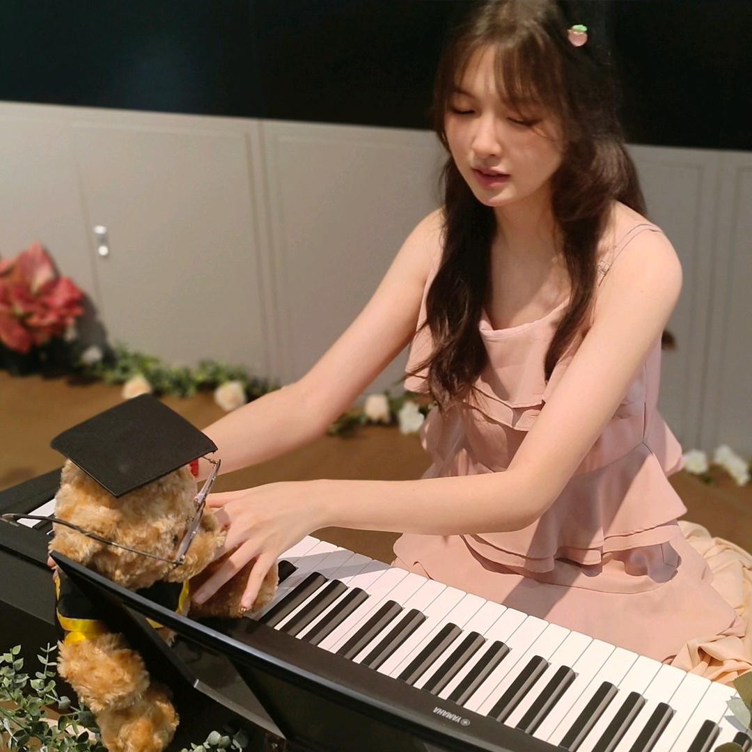 🎤蜜桃bing城🍑