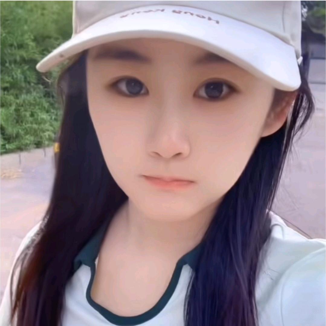 酒窝里的小黑鱼