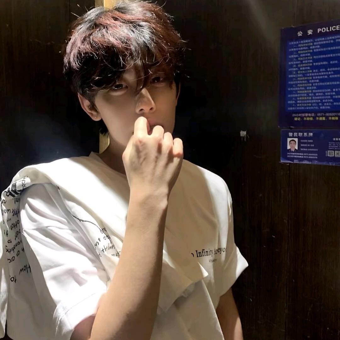 小王I
