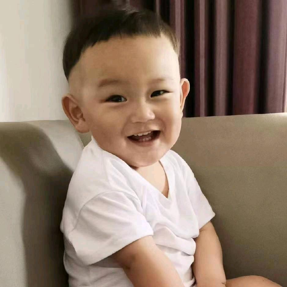 李亦辰