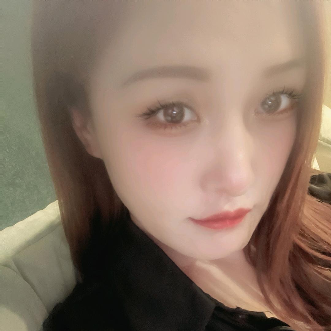 洛