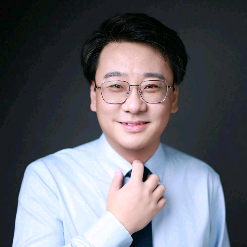 申万宏源证券财富首席投资顾问余荩