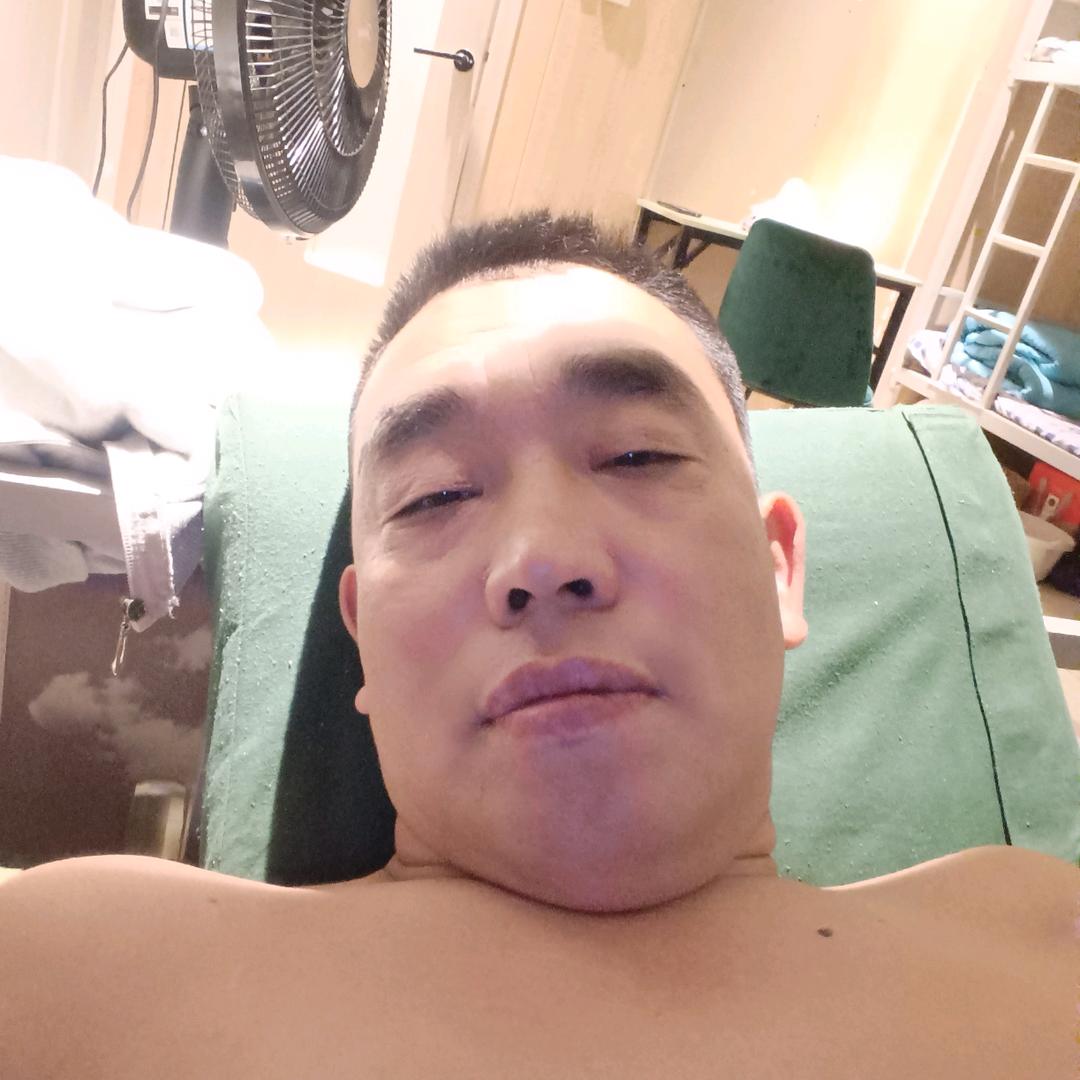 安顶荃