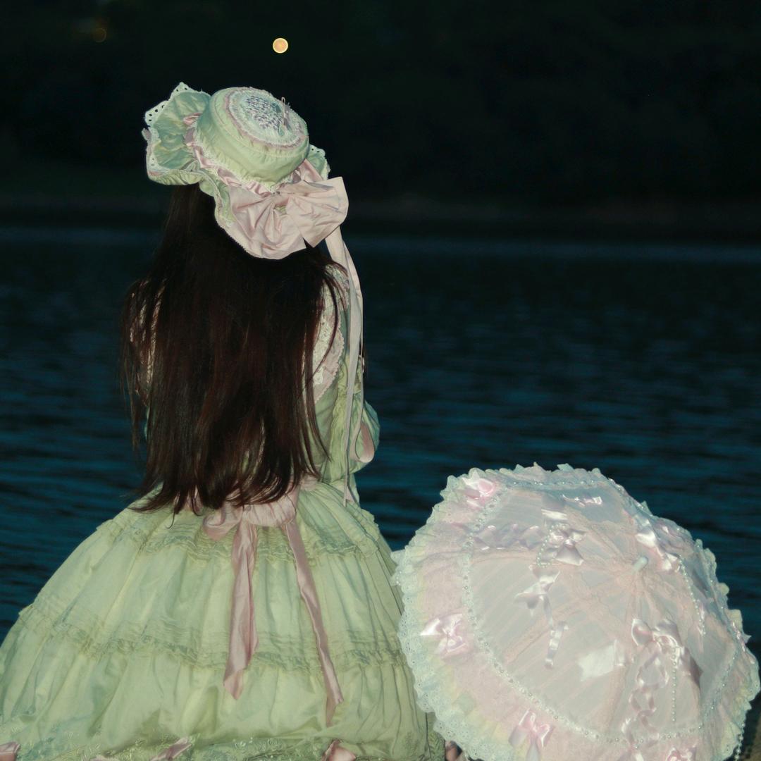 欣欣子