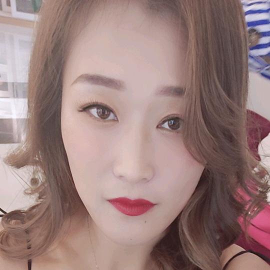 哲妮