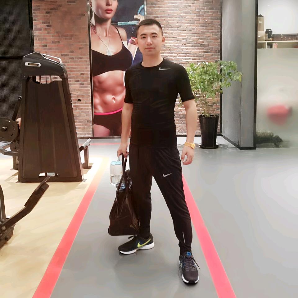 李先生