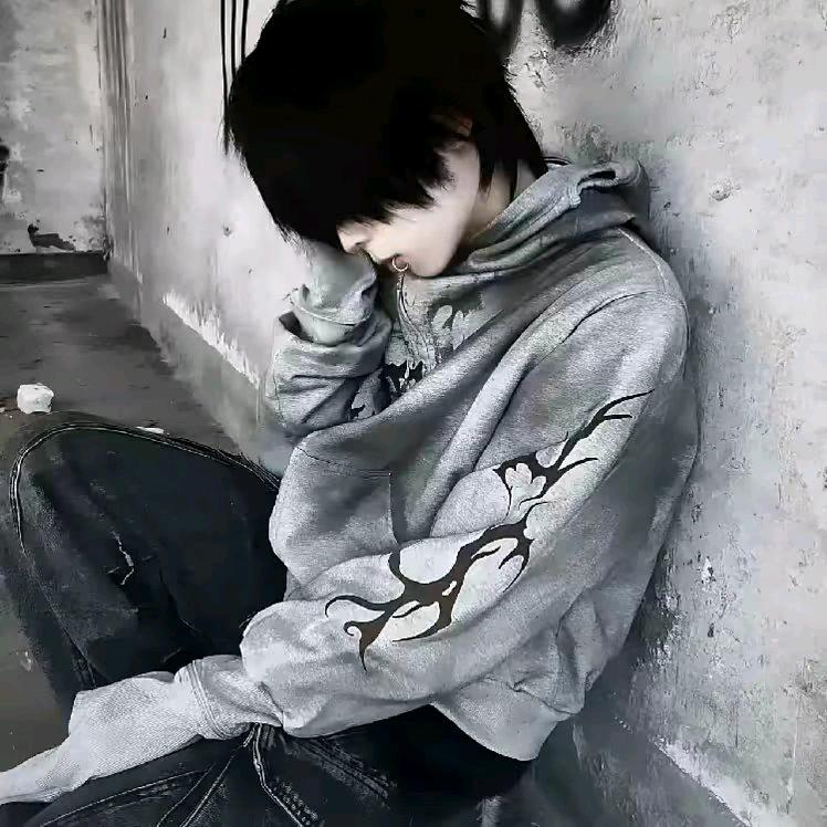 情绪泪^头像