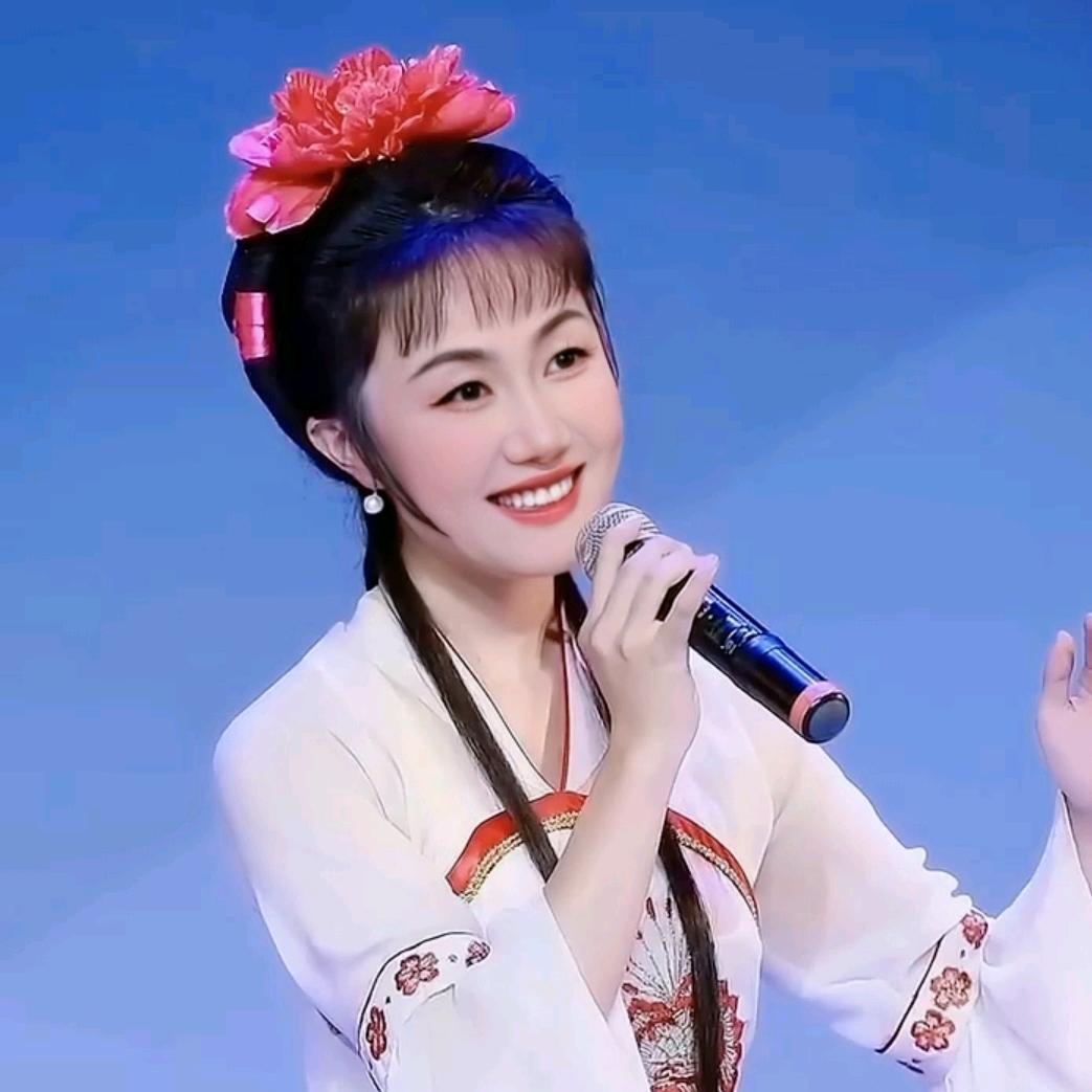 皖山红~安徽省～潜山市~兵妈🇨🇳
