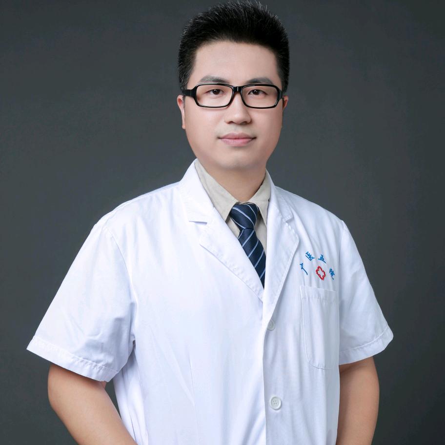 脊柱骨科黄俊明